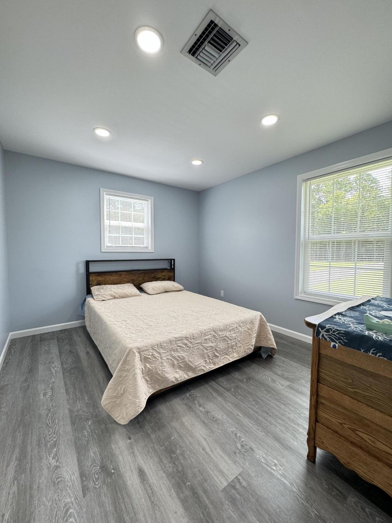 1609 Hudson Road Photo 20