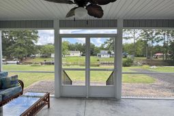 1609 Hudson Road photo 4