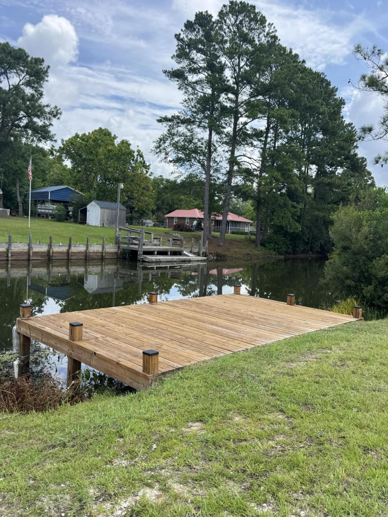 1609 Hudson Road Photo 4