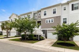 582 Mclernon Trace photo 4