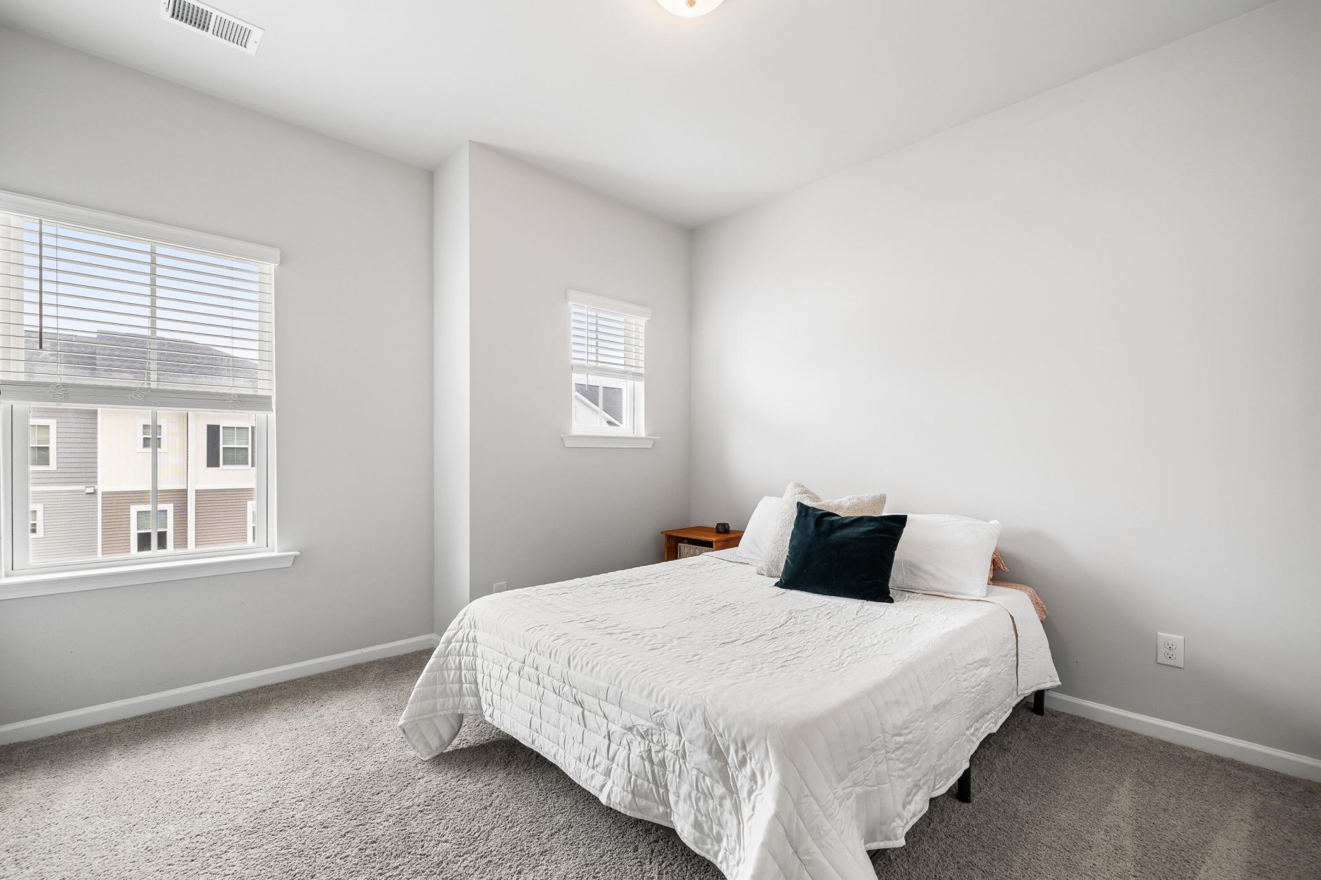 582 Mclernon Trace Photo 25