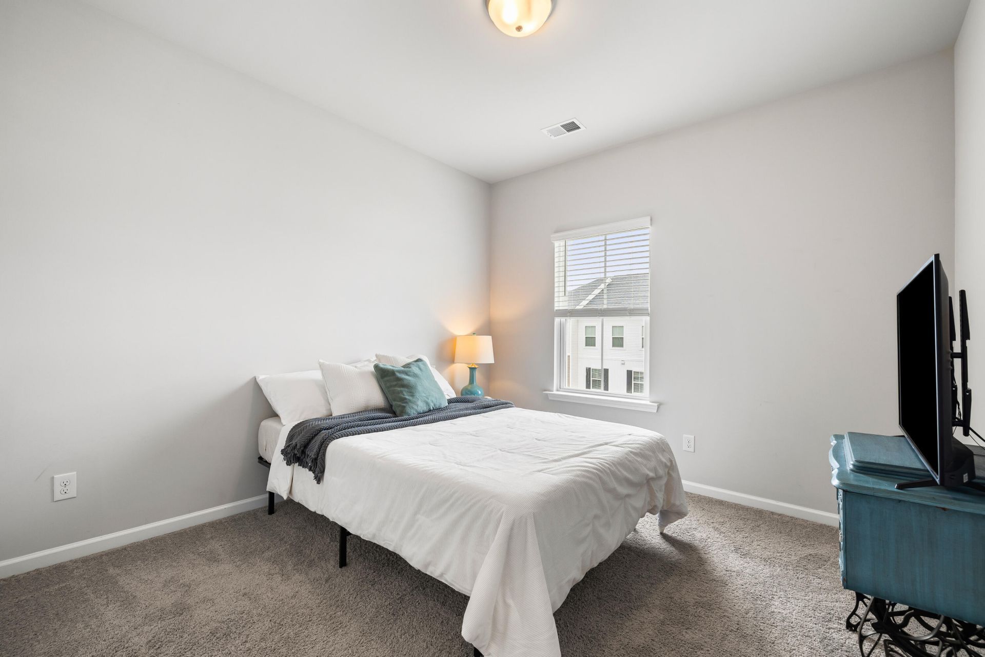 582 Mclernon Trace Photo 28