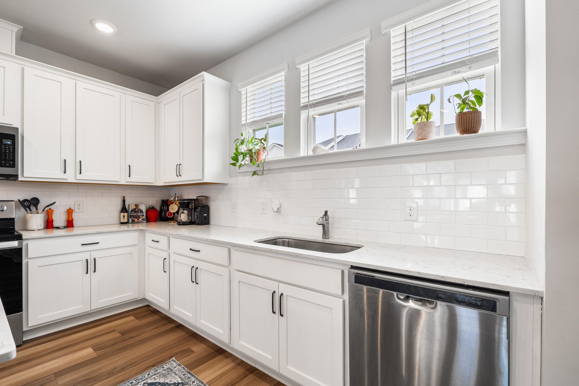 582 Mclernon Trace Photo 9
