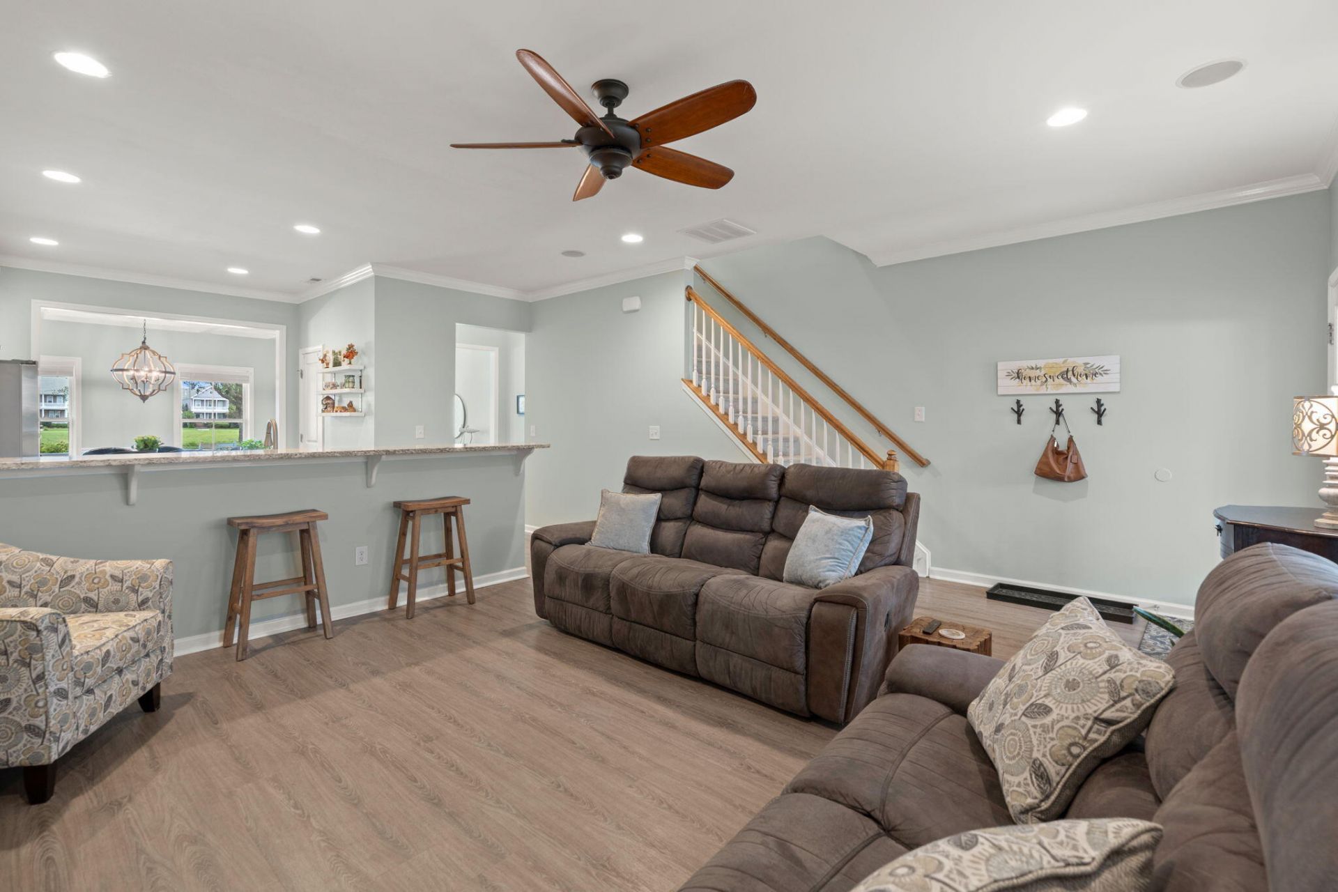 313 Forsythia Avenue Photo 24