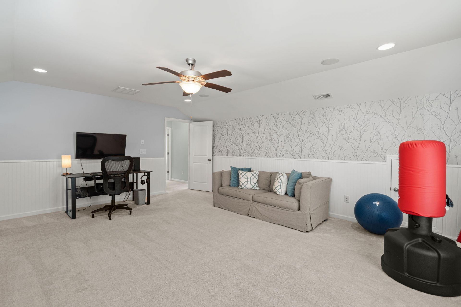 313 Forsythia Avenue Photo 39