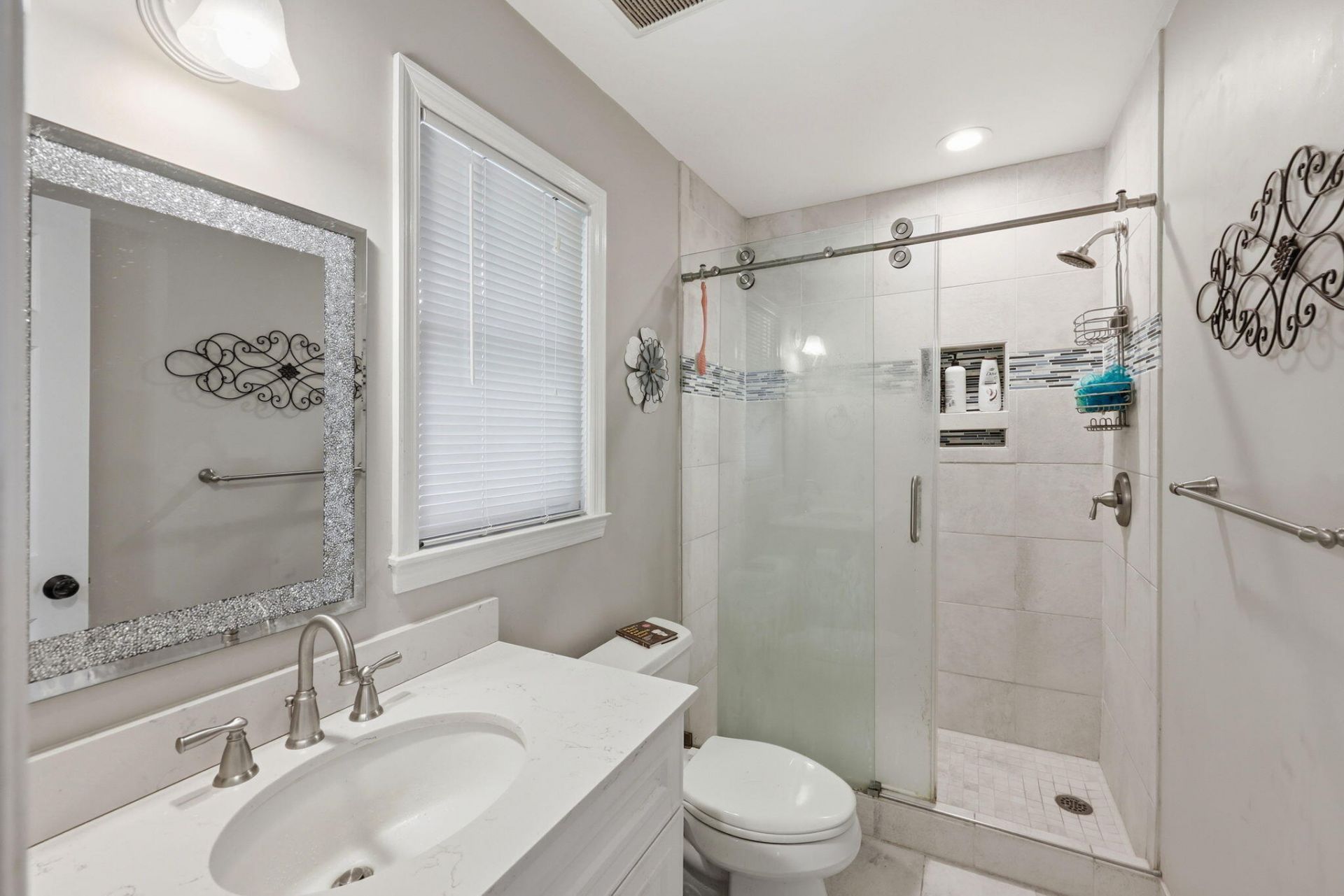 1009 Thoroughbred Court Photo 19