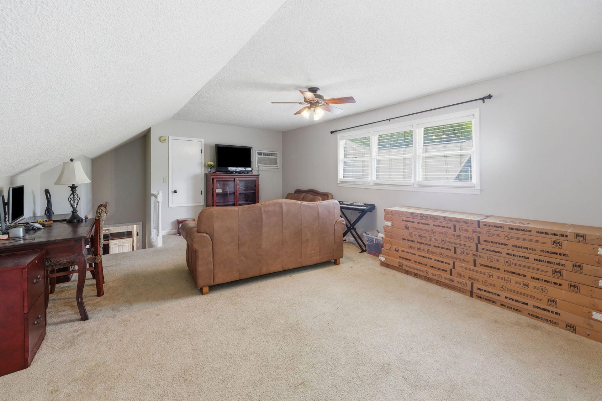 1009 Thoroughbred Court Photo 31