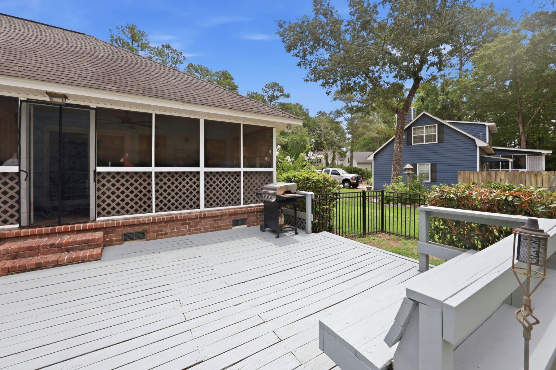 1009 Thoroughbred Court Photo 34