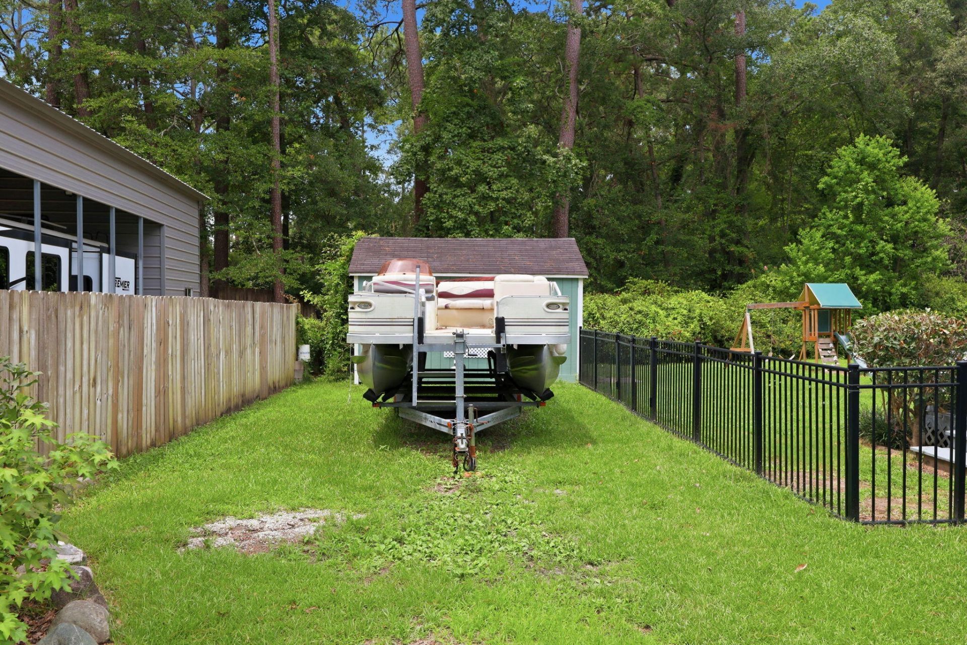 1009 Thoroughbred Court Photo 46