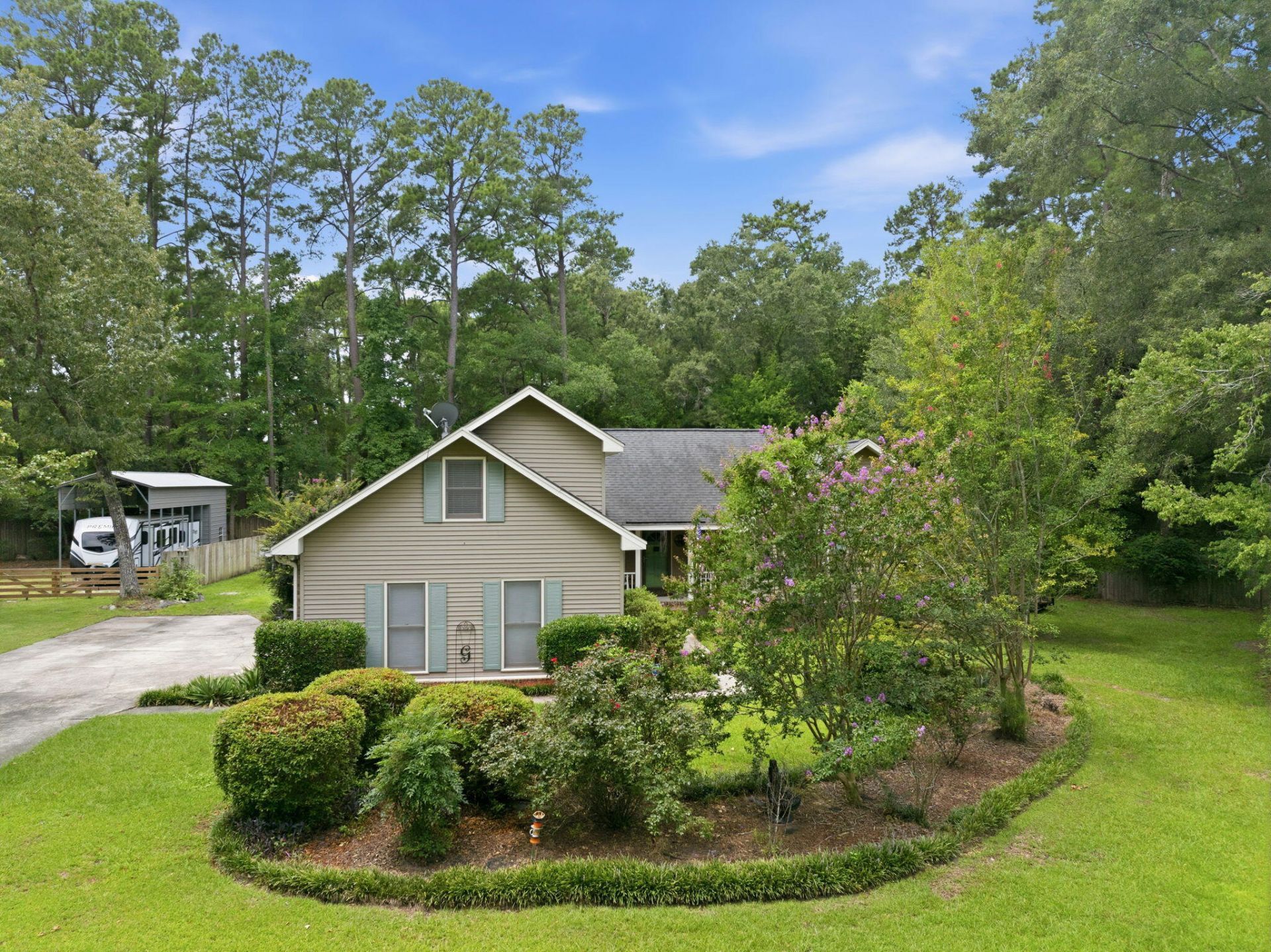 1009 Thoroughbred Court Photo 50