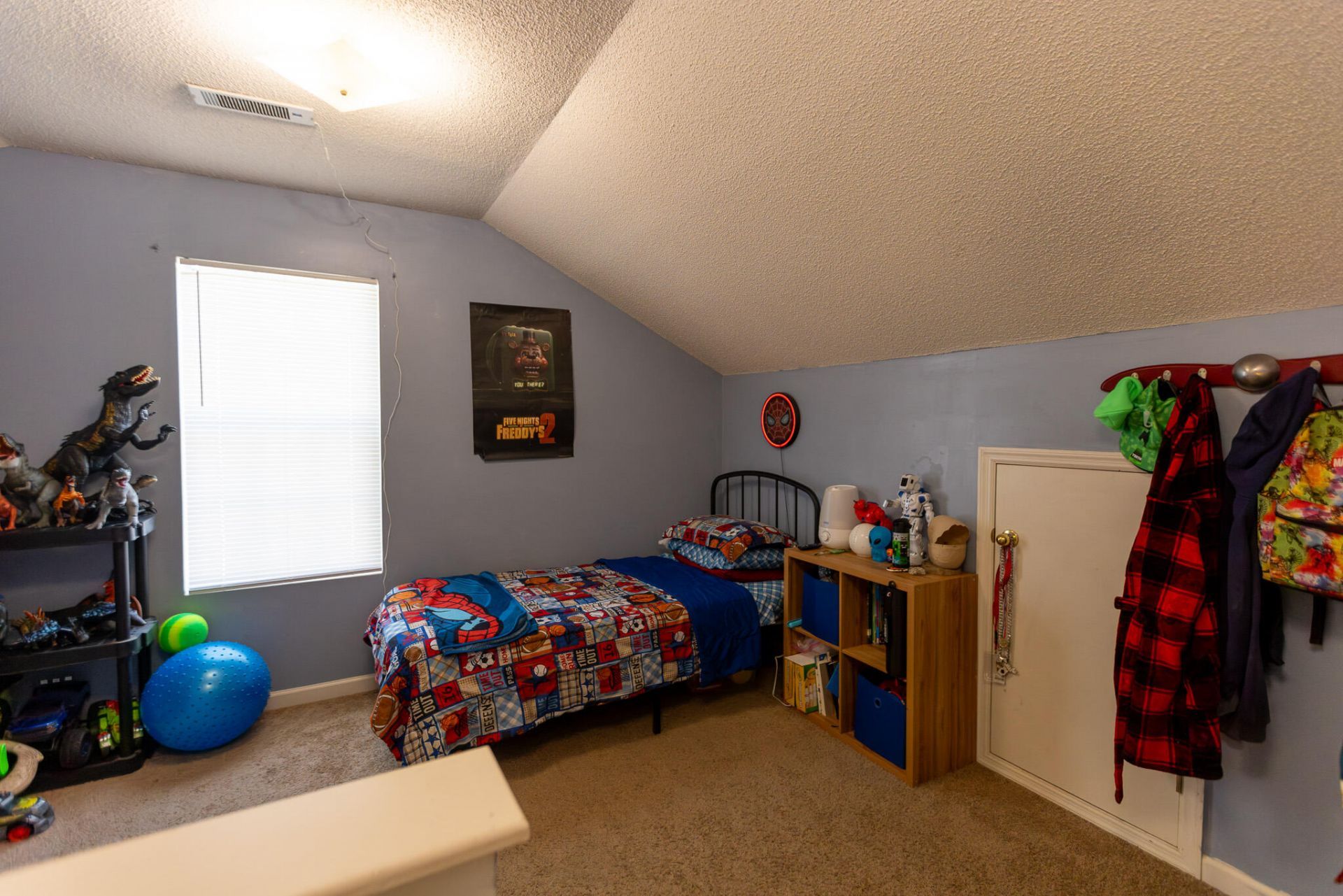 469 Courtland Drive Photo 19