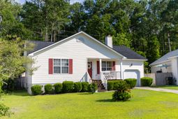 469 Courtland Drive photo 4