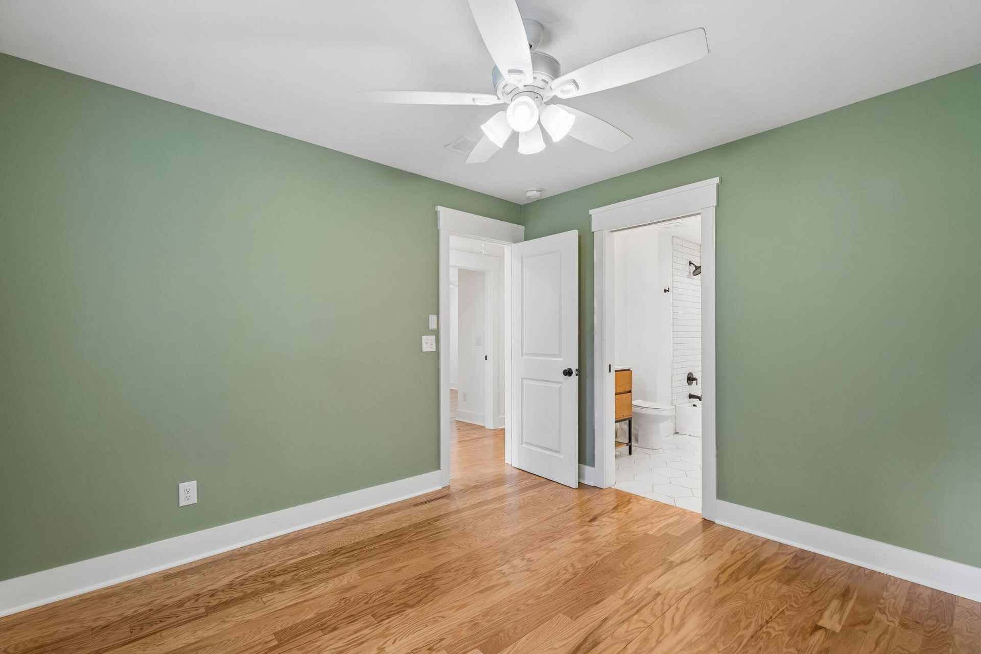 330 Riverland Drive Photo 40