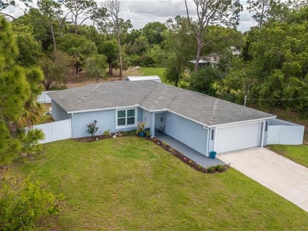 7081 BRAZIL CIR , LABELLE, FL 33935