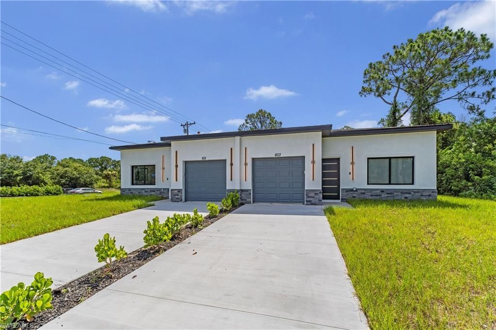 603 Hawthorne Ave S, Lehigh Acres, FL 33974 Photo