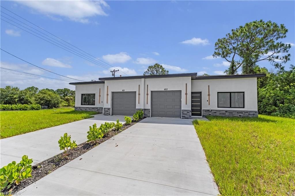 603 Hawthorne Ave S, Lehigh Acres, FL 33974 Photo