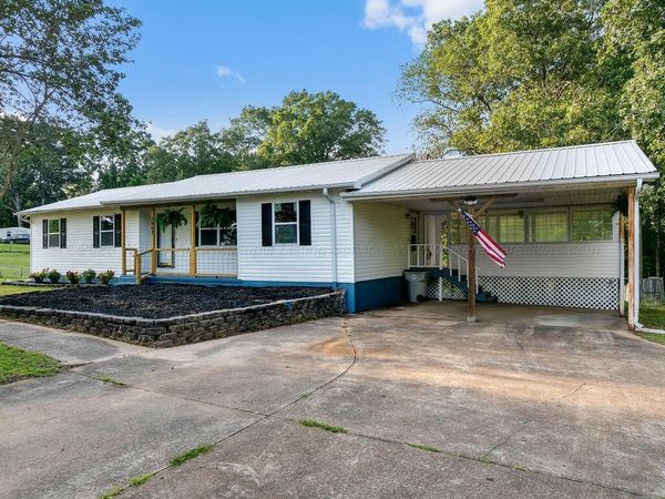 1962 LAMON CHAPEL Rd, Jasper, AL 35503
