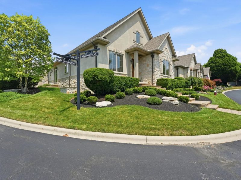 3244 River Highlands Way, Dublin, OH 43017 Photo 2