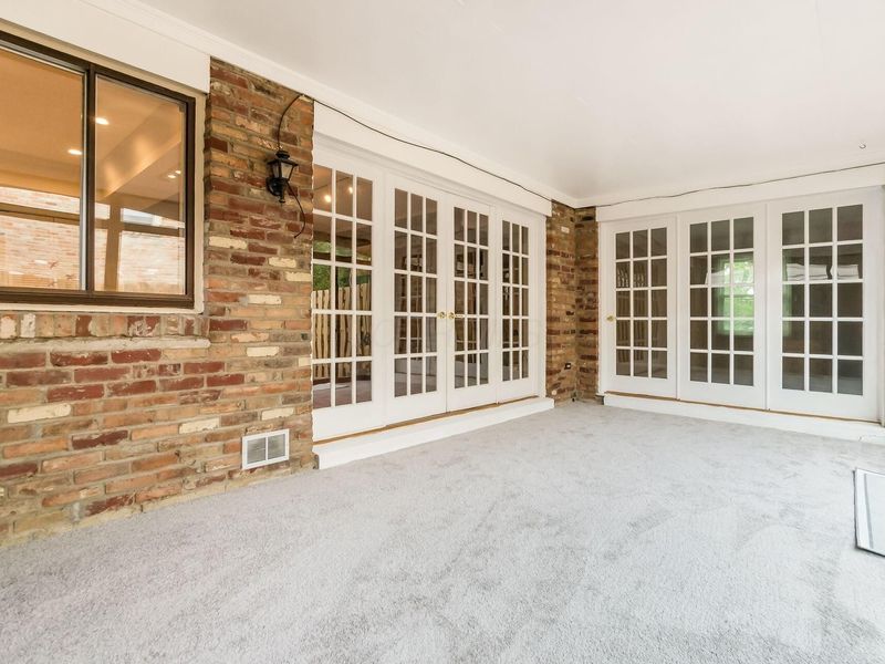 911 Manor Lane , Unit J, Columbus, OH 43221 Photo 12