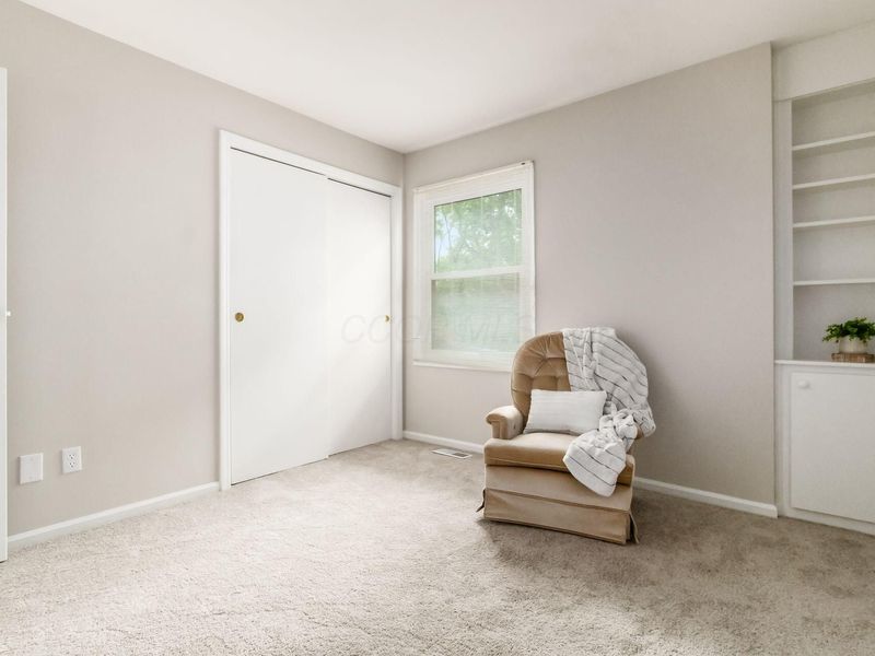 911 Manor Lane , Unit J, Columbus, OH 43221 Photo 18