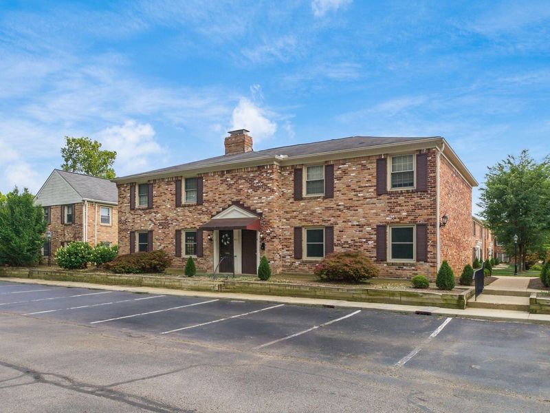 911 Manor Lane , Unit J, Columbus, OH 43221 Photo 28