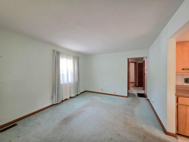1617 Elmore Avenue, Columbus, OH 43224 Photo 4