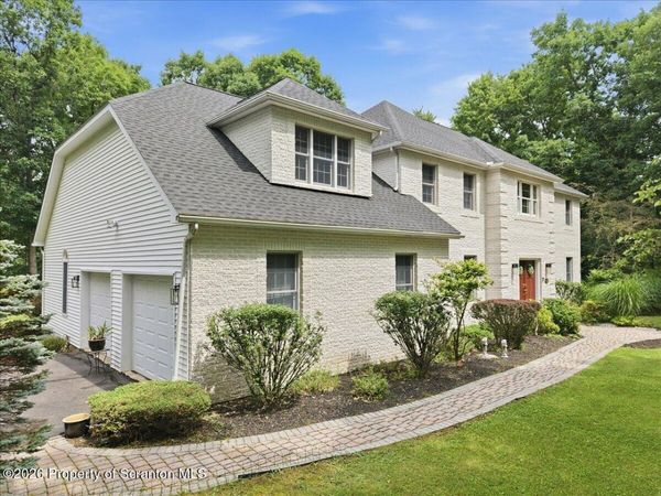498 Twinbrook Road , Wilkes-Barre, PA 18702