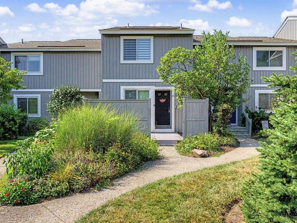 84 Twin Lakes, Fairfield, OH 45014