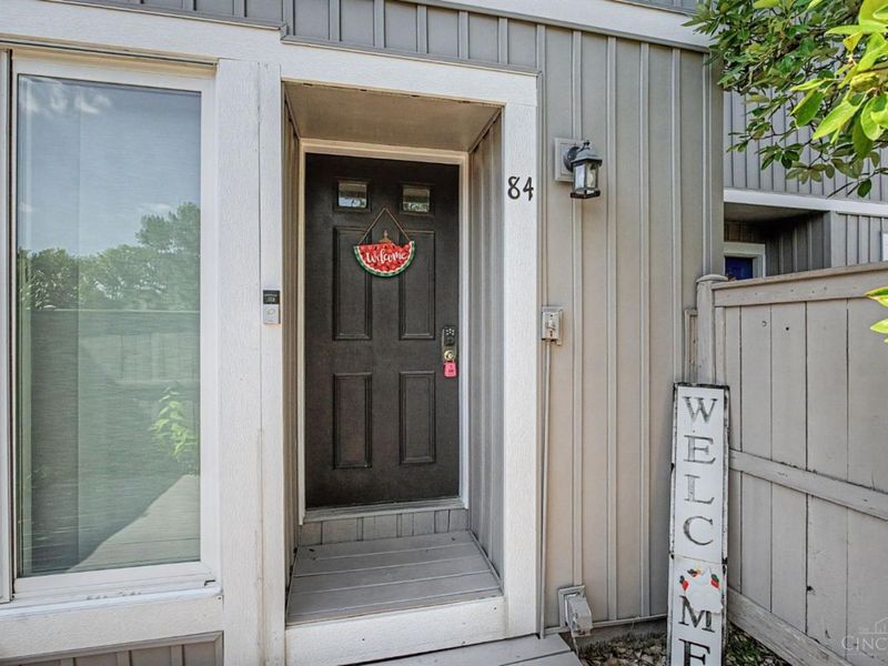 84 Twin Lakes Drive, Fairfield, OH 45014 Photo 6