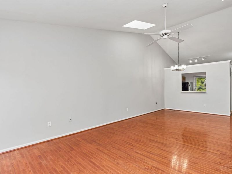 5477 Hanover Circle, Cincinnati, OH 45230 Photo 12