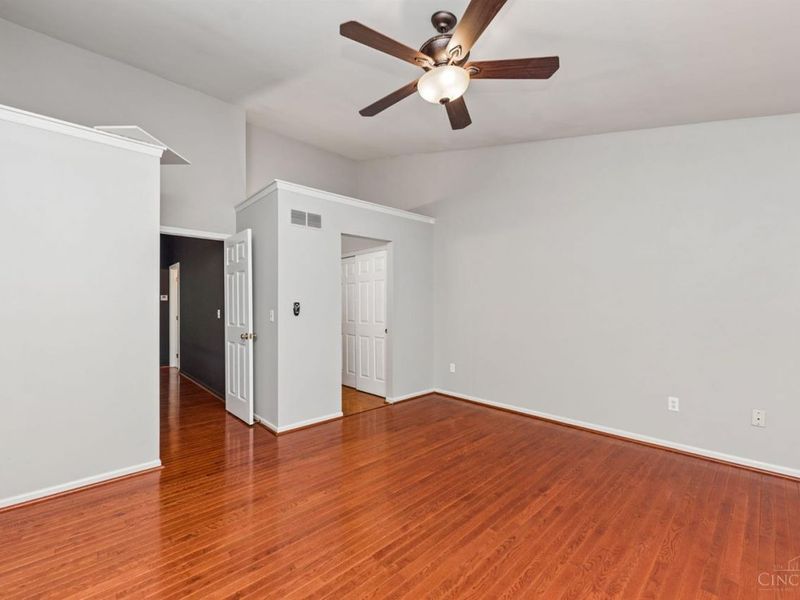 5477 Hanover Circle, Cincinnati, OH 45230 Photo 13