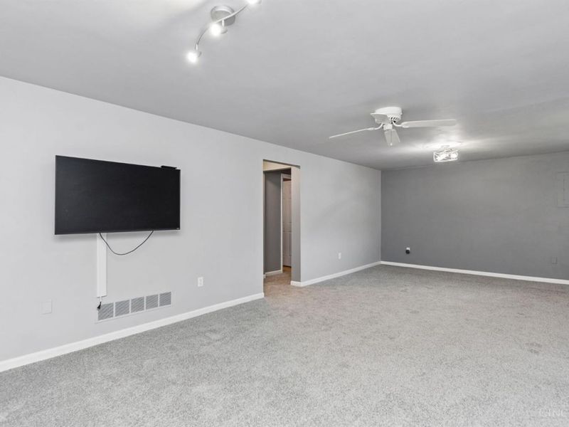5477 Hanover Circle, Cincinnati, OH 45230 Photo 21