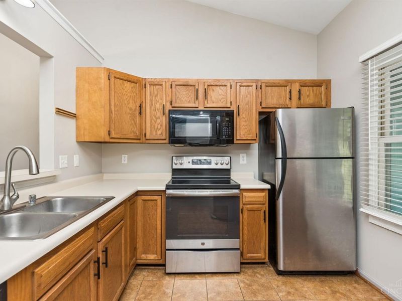 5477 Hanover Circle, Cincinnati, OH 45230 Photo 7