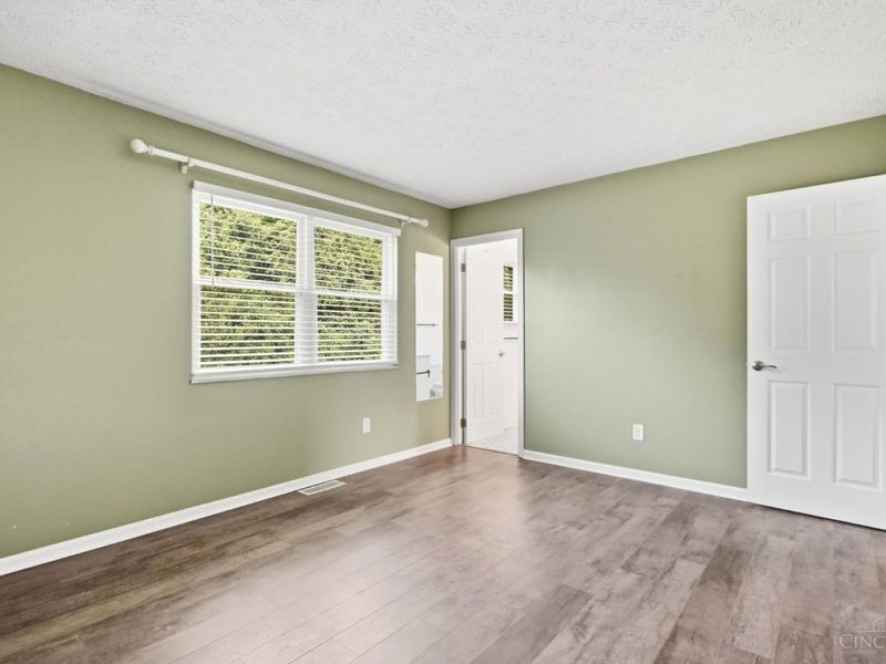 9873 Greenriver Drive, Colerain Township, OH 45231 Photo 19
