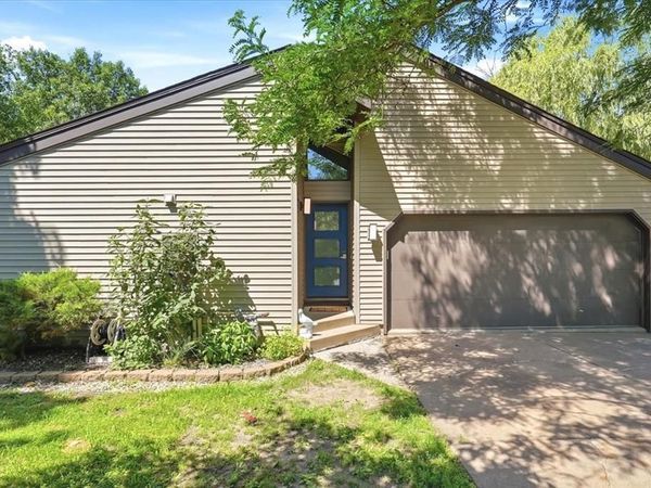 2206 Orchard Place, Eau Claire, WI 54701
