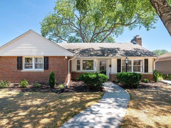 2460 N 95th STREET, Wauwatosa, WI 53226