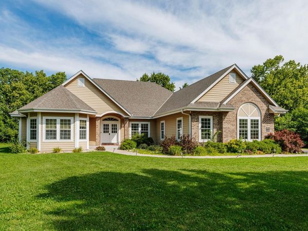 W209N11385 Reger COURT, Germantown, WI 53022