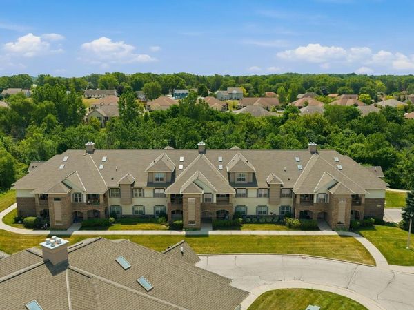 2987 W Drexel AVENUE, Unit 313, Franklin, WI 53132