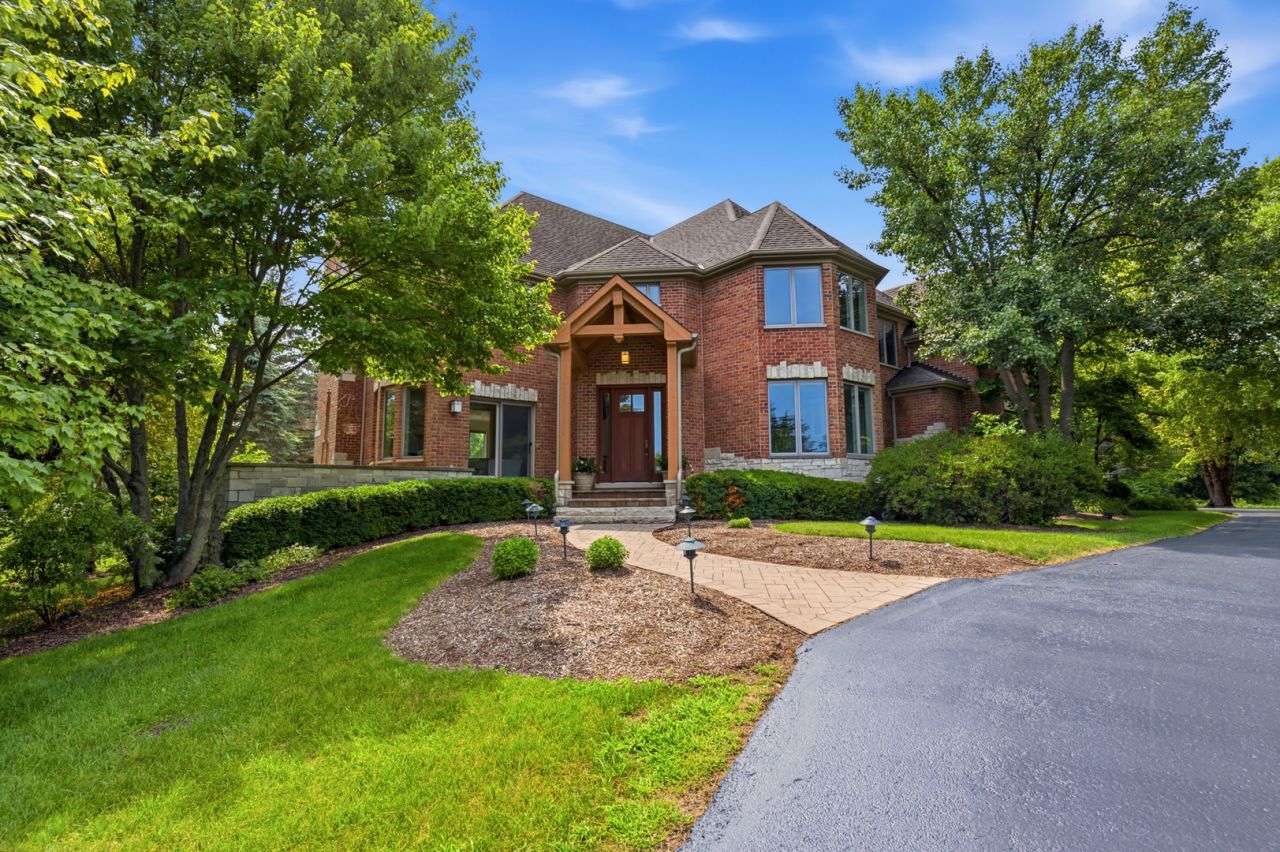 39542 Orchard Bluff Lane , Wadsworth, IL 60083
