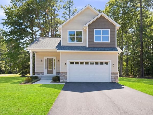 17 Anchorage Dr, MONTROSS, VA 22520
