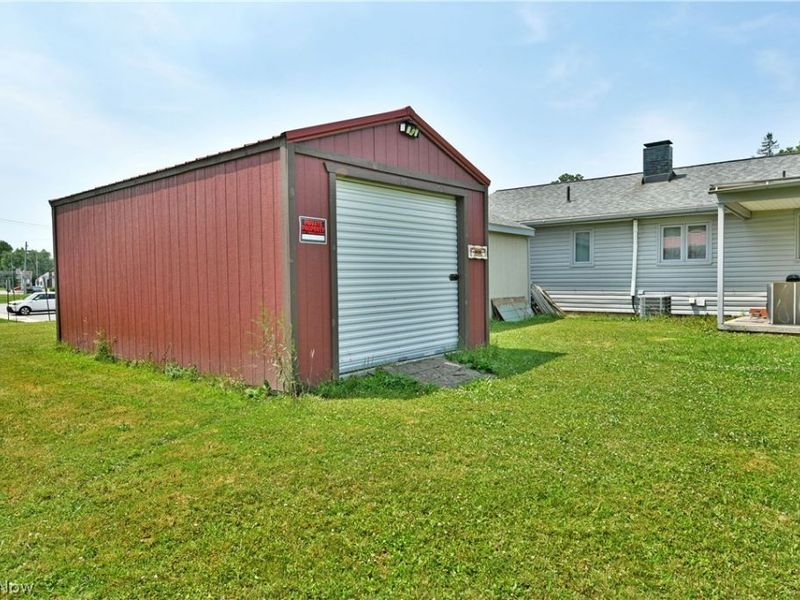 159 N Canfield Niles Road, Austintown, OH 44515 Photo 10
