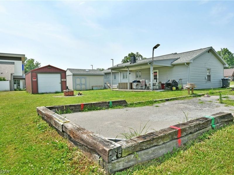 159 N Canfield Niles Road, Austintown, OH 44515 Photo 12