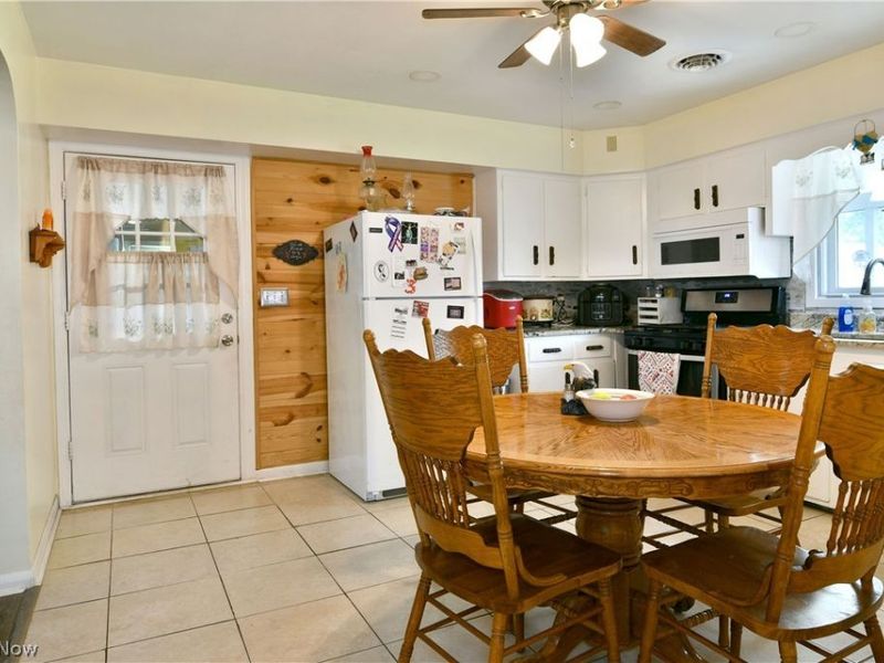 159 N Canfield Niles Road, Austintown, OH 44515 Photo 29