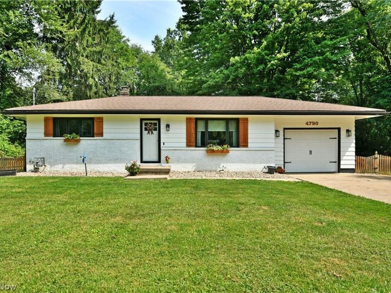 4790 Scott Street, Newton Falls, OH 44444 Photo 1