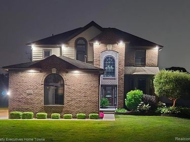 20835 S Miles Street, Clinton Twp, MI 48036