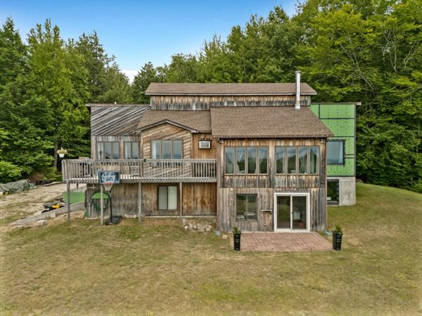 29 Valley Lane , Sebago, ME 04029
