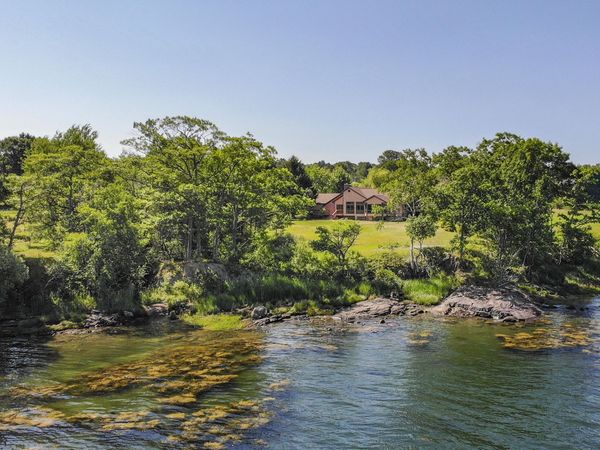 70 North Shore Drive , Owls Head, ME 04854