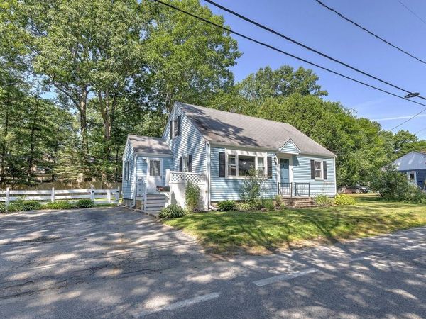 43 Bates Street , Yarmouth, ME 04096