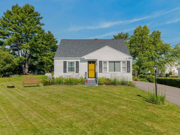 147 Rowe Avenue , Portland, ME 04102