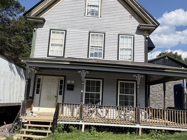 14 Chandler Street , Houlton, ME 04730